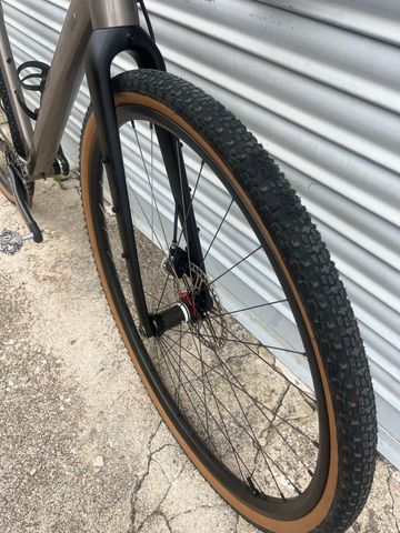 Używany Spiritx Custom SRAM Force eTap AXS 2025 Road & Gravel — zdjęcie 5 z 10