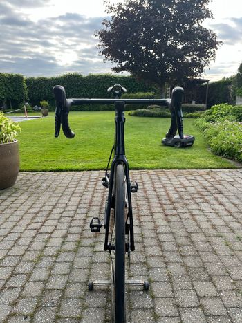 Used Canyon - Aeroad CF SLX 8 eTap Stealth Canyon - Aeroad CF SLX 8 eTap Stealth Custom SRAM Force eTap AXS 2023 Road & Gravel, Black — image 4 of 4