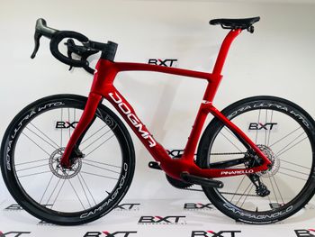 Used Pinarello Pinarello Dogma F Super Record 1x13v Bora Utra 45 57.5 2026 Road & Gravel, Rojo — image 2 of 8