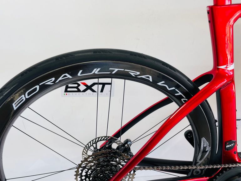 Used Pinarello Pinarello Dogma F Super Record 1x13v Bora Utra 45 57.5 2026 Road & Gravel, Rojo — image 7 of 8
