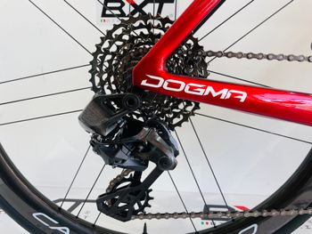 Used Pinarello Pinarello Dogma F Super Record 1x13v Bora Utra 45 57.5 2026 Road & Gravel, Rojo — image 5 of 8