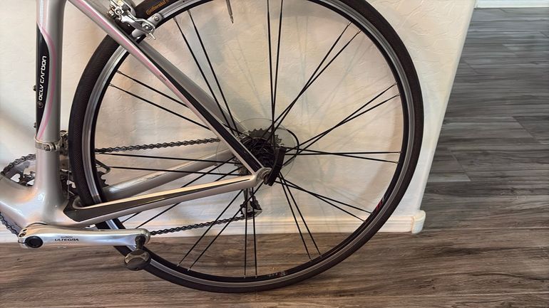 Used trek madone 5.1 Trek madone 5.1 Custom Shimano Ultegra 2017 Road & Gravel, Light Gray — image 6 of 6