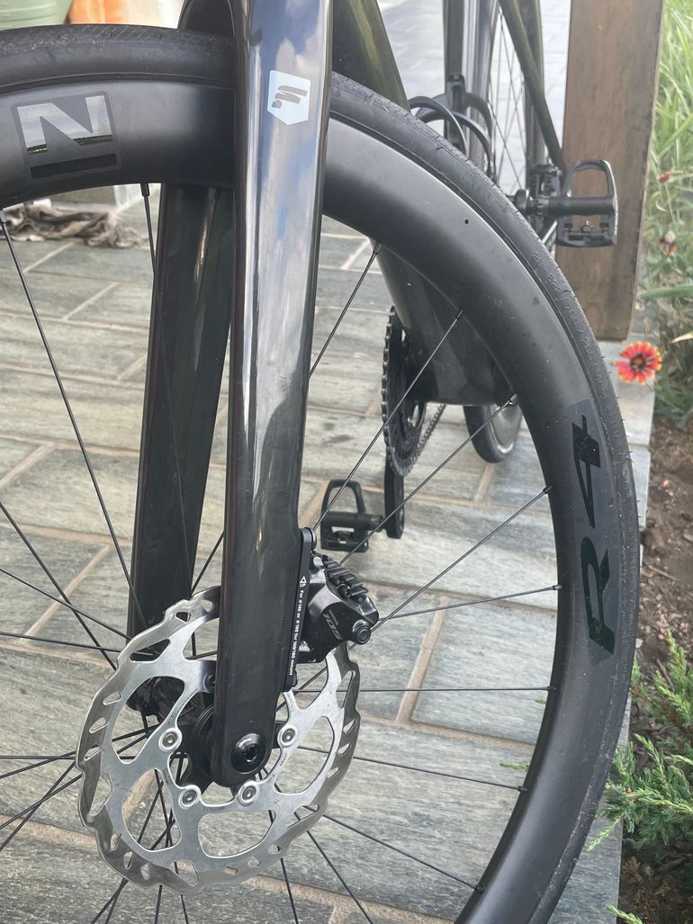 Used Focus Izalco Shimano 105 2025 Road & Gravel, Black — image 7 of 14
