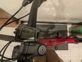 Used Trek Fuel EX 9.7 Gen 6 2023 2023 Mountainbike — image 3 of 5
