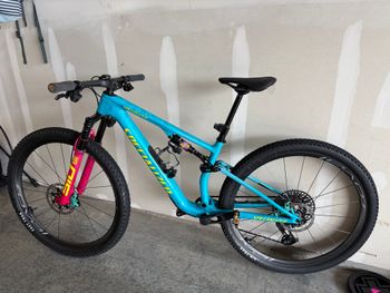 Used Specialized Epic 8 Pro - SRAM X0 AXS, RockShox Ultimate Flight Attendant 2026 2026 Mountainbike, Blue, 29 — image 2 of 12