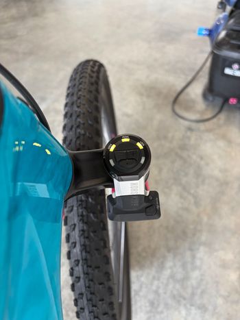 Used Specialized Epic 8 Pro - SRAM X0 AXS, RockShox Ultimate Flight Attendant 2026 2026 Mountainbike, Blue, 29 — image 7 of 12