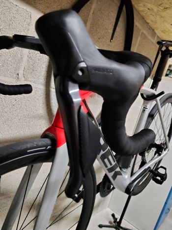 Used Trek Émonda SL 6 Pro Di2 2023 2023 Road & Gravel, Light Gray — image 6 of 6