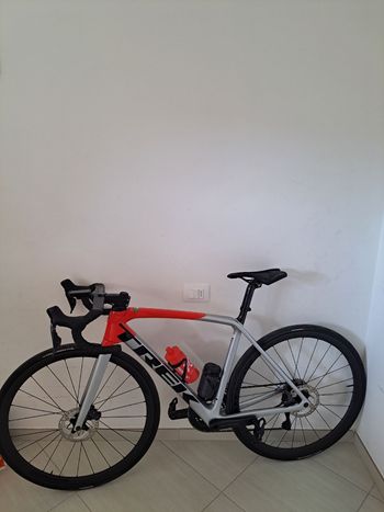 Used Trek Émonda SL 6 Pro Di2 2023 2023 Road & Gravel, Light Gray — image 2 of 6