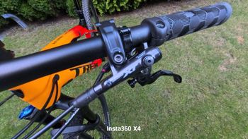 Used Trek Supercaliber 9.7 2020 2020 Mountainbike — image 6 of 17