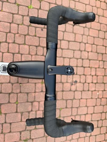 Used Cannondale SuperSix EVO Carbon Disc Ultegra Di2 2022 Road & Gravel, Light Gray — image 7 of 11