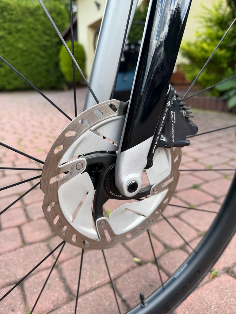 Used Cannondale SuperSix EVO Carbon Disc Ultegra Di2 2022 Road & Gravel, Light Gray — image 4 of 11