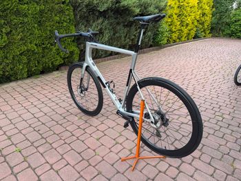 Used Cannondale SuperSix EVO Carbon Disc Ultegra Di2 2022 Road & Gravel, Light Gray — image 11 of 11