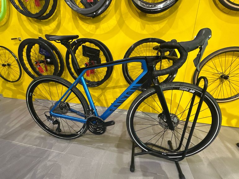 Used Canyon Grail CF SL 8 2021 2021 Road & Gravel, Blau — image 1 of 6