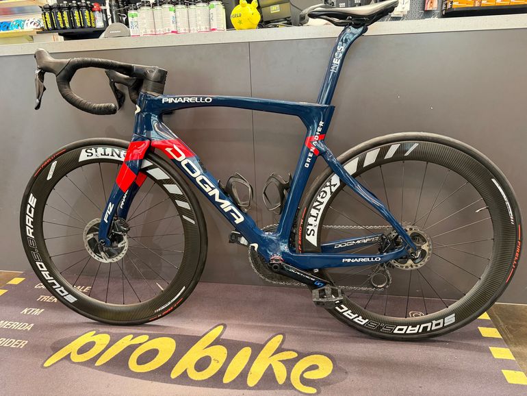 Used Pinarello DOGMA F12 DURA ACE Di2 Disc 2022 2022 Road & Gravel, Blue — image 2 of 5