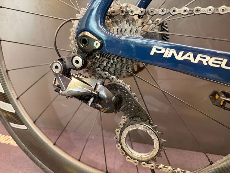 Used Pinarello DOGMA F12 DURA ACE Di2 Disc 2022 2022 Road & Gravel, Blue — image 5 of 5