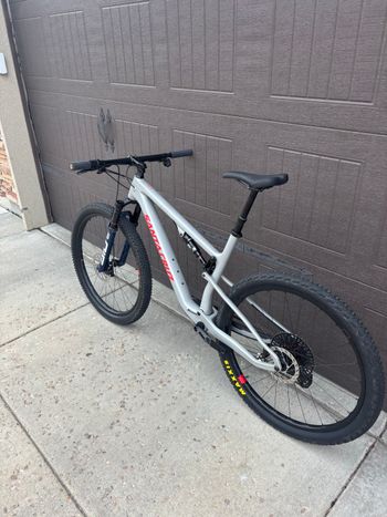 Used Santa Cruz Blur X0 AXS RSV / Carbon CC 2025 2025 Mountainbike, Light Gray, 29 — image 6 of 13
