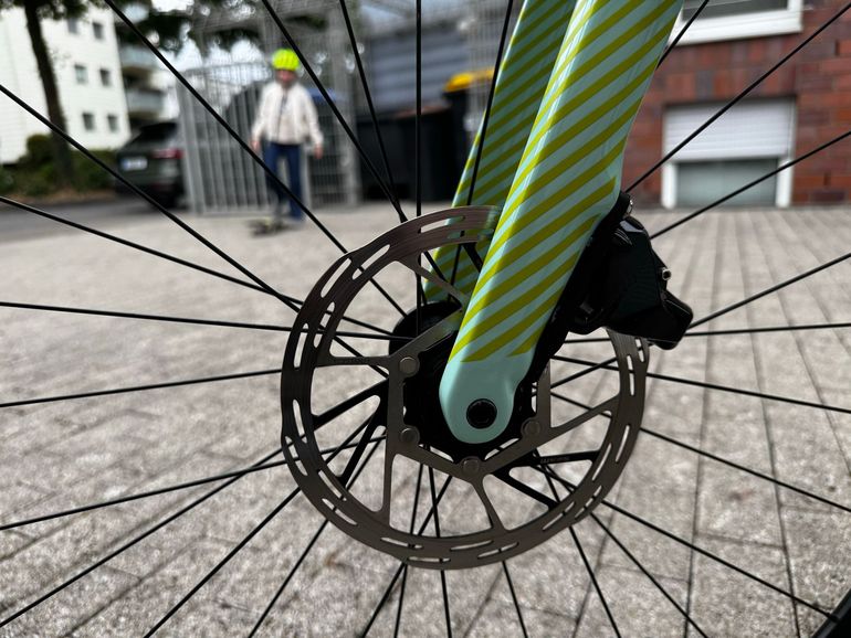Used Orbea TERRA M31eTEAM 1X 2023 2023 Road & Gravel, Hellgrau — image 8 of 13