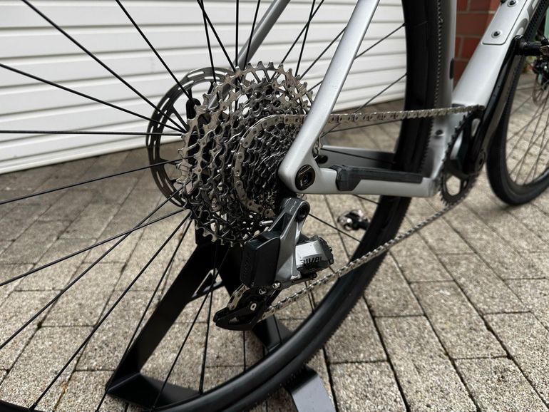 Used Orbea TERRA M31eTEAM 1X 2023 2023 Road & Gravel, Hellgrau — image 6 of 13