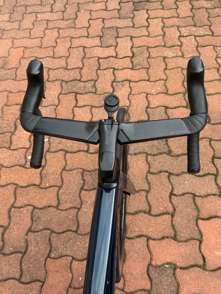 Used Specialized S-Works Venge Disc - SRAM Red eTap AXS 2020 2020 Road & Gravel, Green — image 5 of 6