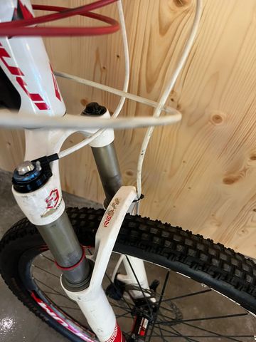 Used Fuji SLM 3.0 2011 2011 Mountainbike, Black, 26 — image 8 of 9