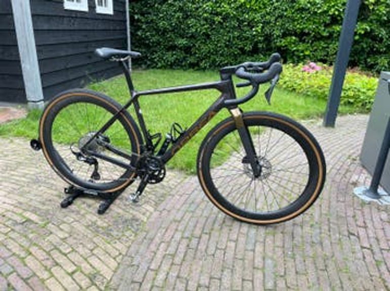 Used Orbea TERRA M20TEAM 2025 2025 Road & Gravel, Schwarz — image 1 of 15
