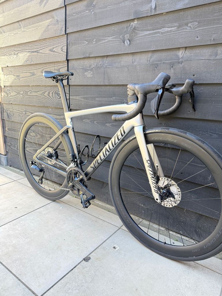 Used Specialized Tarmac SL7 Expert 2021 2021 Road & Gravel, Light Gray — image 2 of 11