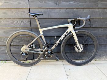 Used Specialized Tarmac SL7 Expert 2021 2021 Road & Gravel, Light Gray — image 10 of 11
