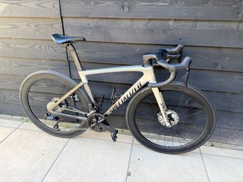 Used Specialized Tarmac SL7 Expert 2021 2021 Road & Gravel, Light Gray — image 4 of 11
