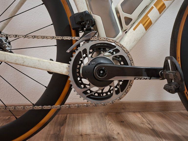 Used Trek Madone SLR 8 AXS Gen 8 2025 2025 Road & Gravel — image 7 of 10