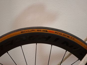 Used Trek Madone SLR 8 AXS Gen 8 2025 2025 Road & Gravel — image 8 of 10