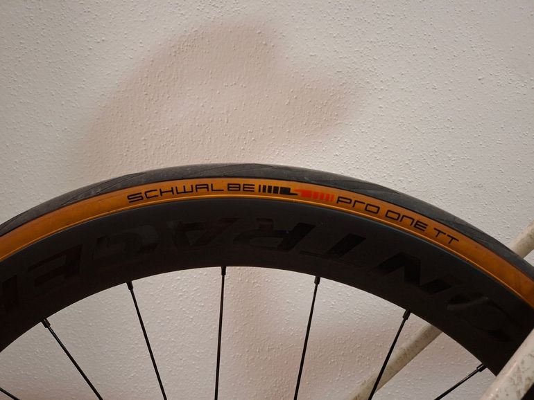 Used Trek Madone SLR 8 AXS Gen 8 2025 2025 Road & Gravel — image 8 of 10