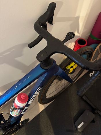 Used CUBE AGREE C:62, SLT 2025 2025 Road & Gravel — image 3 of 3