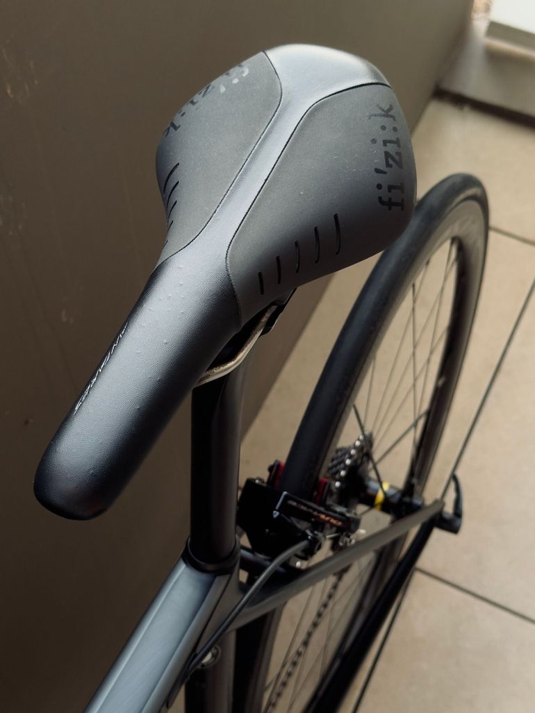 Used Canyon Ultimate CF SLX 9.0 Di2 2020 2020 Road & Gravel — image 7 of 9