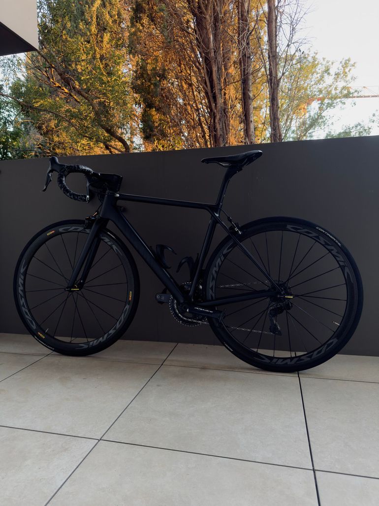 Used Canyon Ultimate CF SLX 9.0 Di2 2020 2020 Road & Gravel — image 2 of 9
