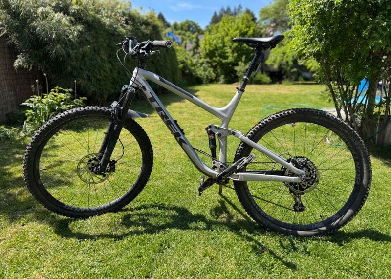 Used Trek Fuel ex SRAM X01 Eagle AXS 2018 Mountainbike, Light Gray — image 1 of 5