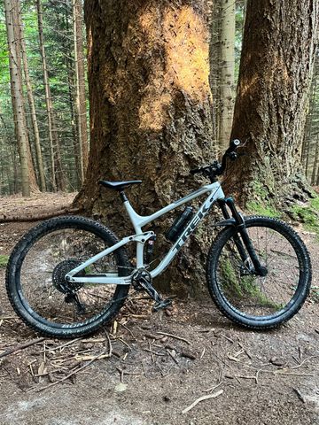 Used Trek Fuel ex SRAM X01 Eagle AXS 2018 Mountainbike, Light Gray — image 4 of 5