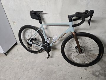 Orbea TERRA H40 2024 2024 Road & Gravel usato, Grigio chiaro — immagine 1 di 4