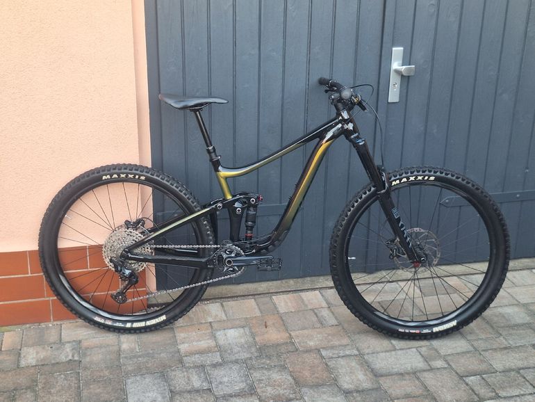 Used Giant Reign 29 2 2021 2021 Mountainbike, Black, 29 — image 1 of 13