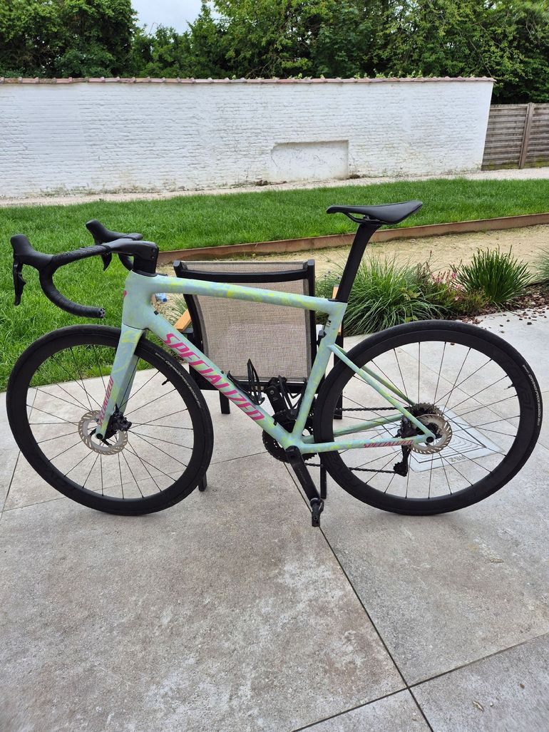 Used Specialized Tarmac Shimano Ultegra Di2 2025 Road & Gravel, Green — image 2 of 7