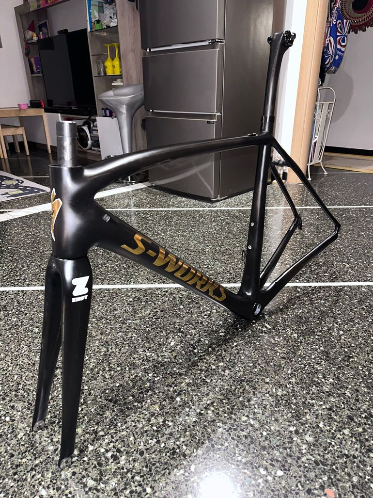 Used Specialized S-Works Tarmac SL4 OSBB Frameset 2013 Frameset 2013 Road & Gravel, Black — image 2 of 8