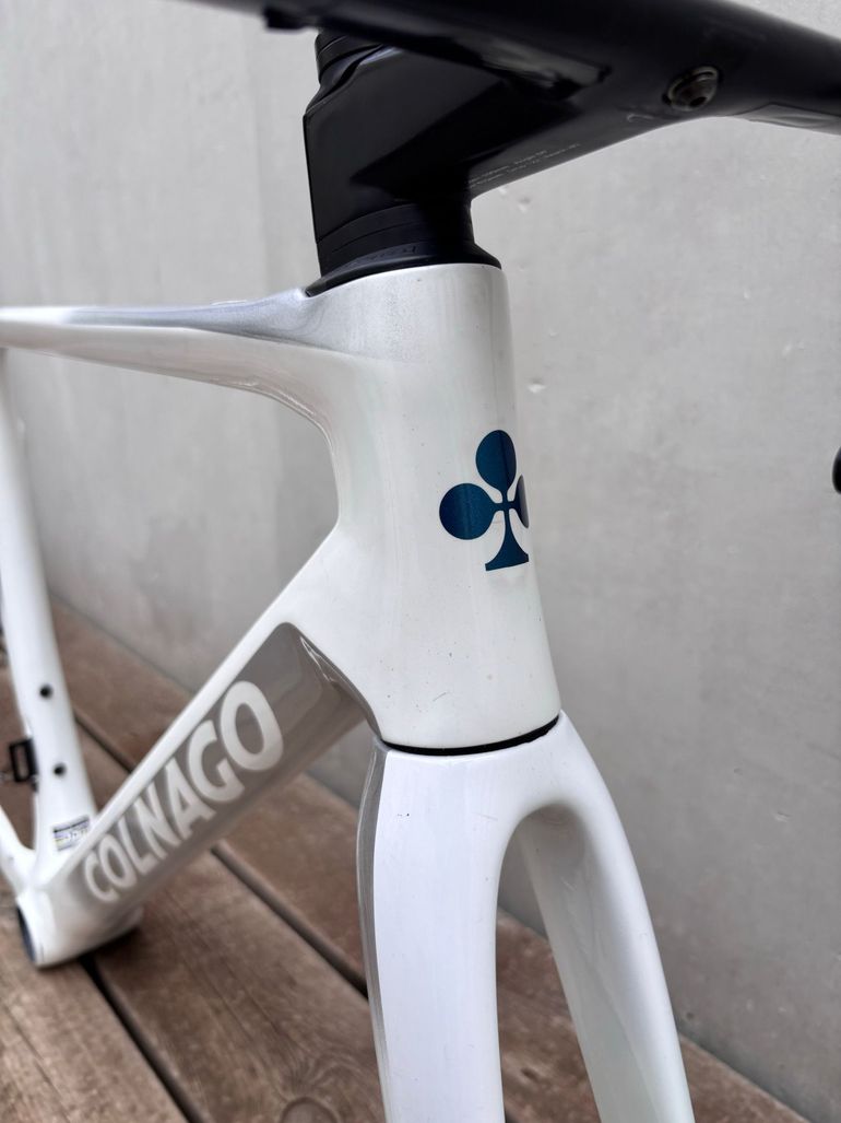 Used Colnago V4Rs Disc Ultegra Di2 8100 w/Fulcrum Racing Wind 400 Wheels 2024 Frameset 2024 Road & Gravel — image 3 of 13