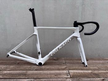 Used Colnago V4Rs Disc Ultegra Di2 8100 w/Fulcrum Racing Wind 400 Wheels 2024 Frameset 2024 Road & Gravel