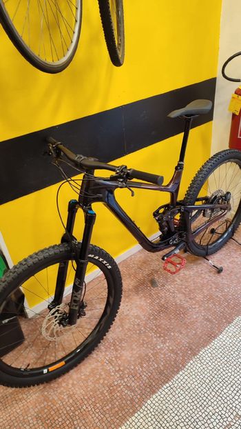 Used Giant Giant Custom Shimano SLX 2022 Mountainbike — image 3 of 3