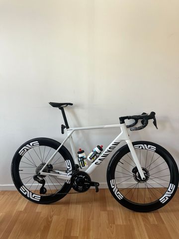 Brugt Canyon Ultimate CF SLX 8 Di2 2026 2026 Road & Gravel — billede 2 af 9