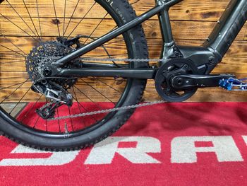 Used Specialized Turbo Levo SL Kids 2023 2023 Youth, Green — image 3 of 11