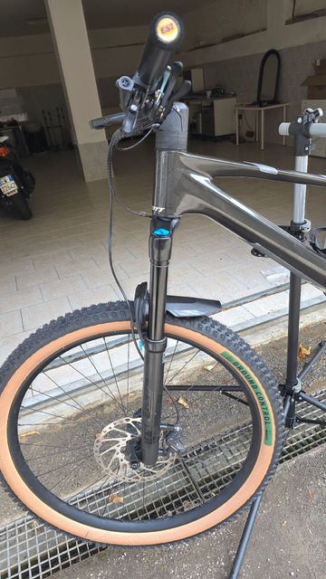 Used Scott Genius 920 2023 2023 Mountainbike, Black, 29 — image 9 of 9