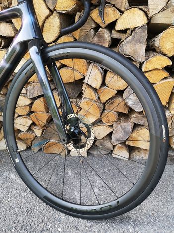 Used Scott Addict RC 10 2026 2026 Road & Gravel — image 7 of 9