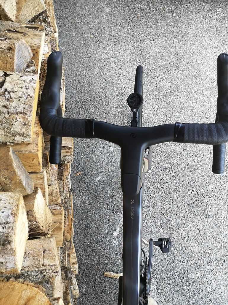Used Scott Addict RC 10 2026 2026 Road & Gravel — image 9 of 9