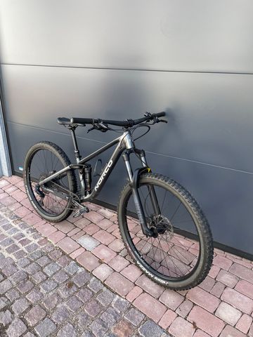 Used Norco Fluid FS A3 2023 2023 Mountainbike, Light Gray, 29 — image 2 of 7