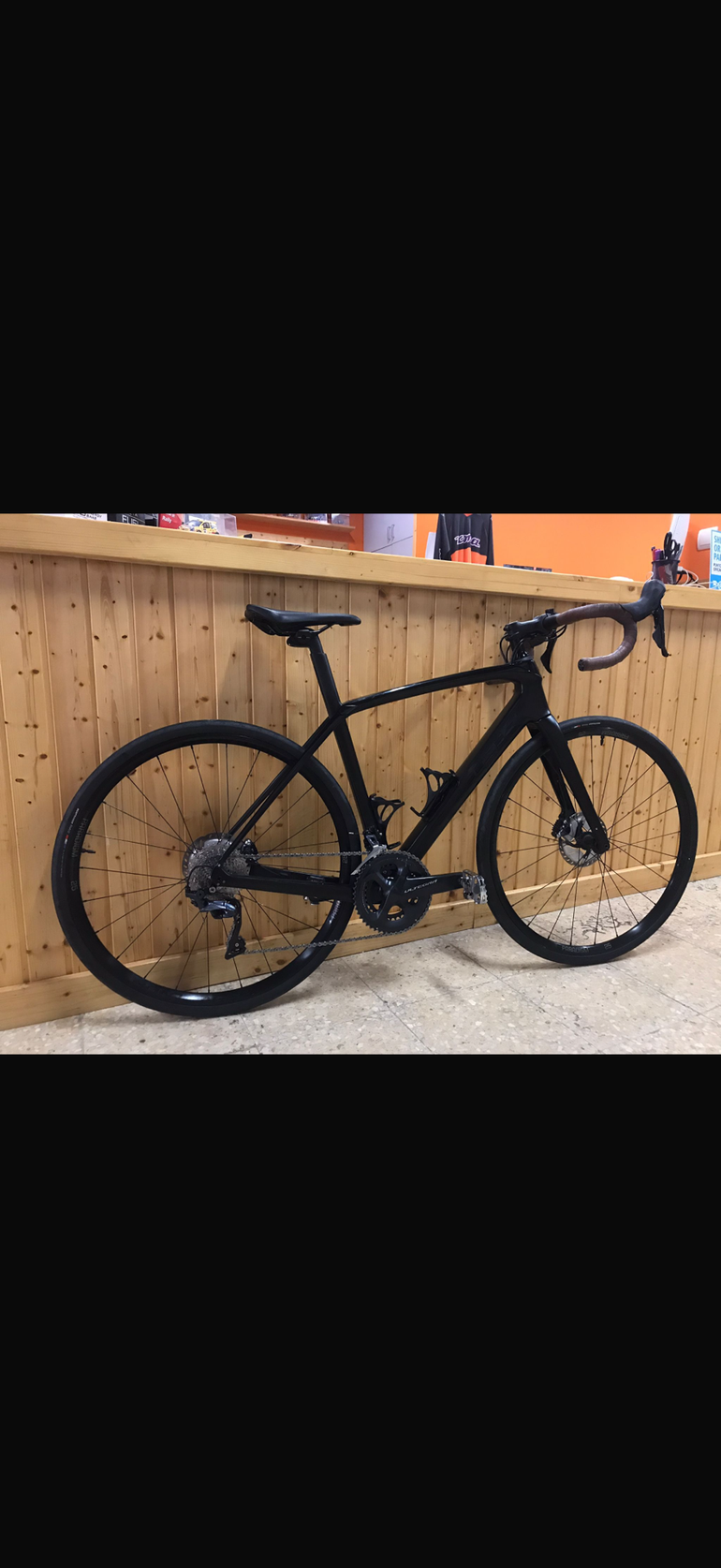 Used Trek Domane SL 6 2022 2022 Road & Gravel, Black — image 1 of 3